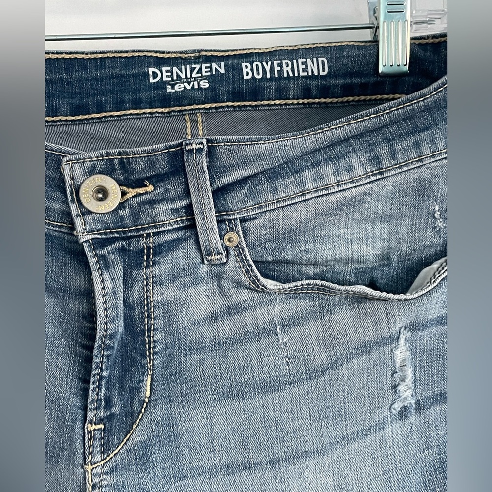 High waisted boyfriend jeans